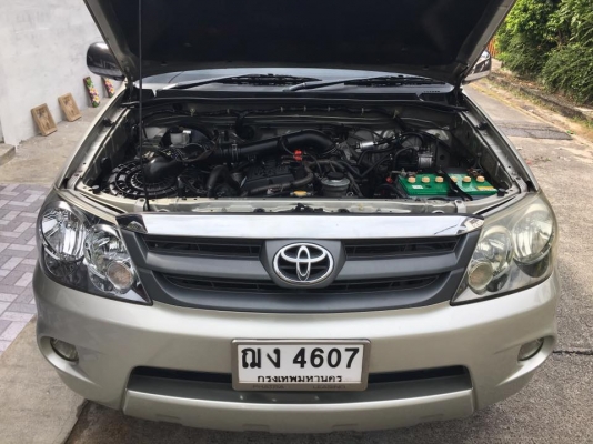 ขายโตโยต้าฟอจูนเนอร์ ปี 08 เครื่อง 2.7 V รุ่นท็อปสุด abs/airbag
