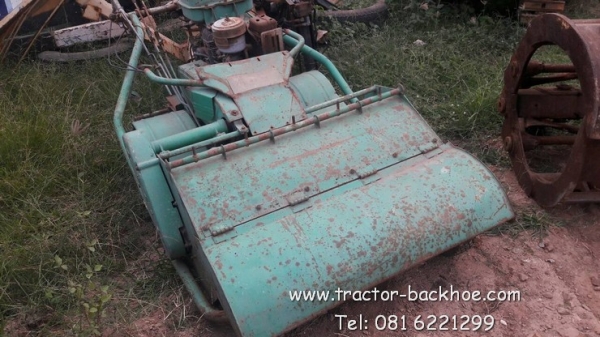 จัดมาอีกตัวครับ รถตัดหญ้าแบบเดินตาม ตัดหญ้าสูง ใบห้อยตัว Y ตีหญ้าสูง หรือต้นไม้ลำเล็กๆได้