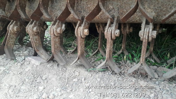 จัดมาอีกตัวครับ รถตัดหญ้าแบบเดินตาม ตัดหญ้าสูง ใบห้อยตัว Y ตีหญ้าสูง หรือต้นไม้ลำเล็กๆได้