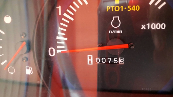 KUBOTA L 4708 SP (4WD) 2 เพลา สภาพใหม่สวยๆ ชั่วโมงใช้ งานน้อย สีเดิมทั้งคัน พร้อมชุดใบมีดดันหน้า KUBOTA L 4708 SP (4WD) 2 เพลา สภาพใหม่สวยๆ ชั่วโมงใช้ งานน้อย สีเดิมทั้งคัน พร้อมชุดใบมีดดันหน้า