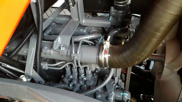 KUBOTA L 4708 SP (4WD) 2 เพลา สภาพใหม่สวยๆ ชั่วโมงใช้ งานน้อย สีเดิมทั้งคัน พร้อมชุดใบมีดดันหน้า KUBOTA L 4708 SP (4WD) 2 เพลา สภาพใหม่สวยๆ ชั่วโมงใช้ งานน้อย สีเดิมทั้งคัน พร้อมชุดใบมีดดันหน้า