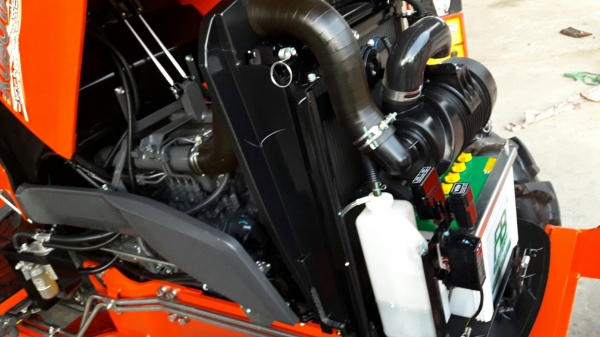 KUBOTA L 4708 SP (4WD) 2 เพลา สภาพใหม่สวยๆ ชั่วโมงใช้ งานน้อย สีเดิมทั้งคัน พร้อมชุดใบมีดดันหน้า KUBOTA L 4708 SP (4WD) 2 เพลา สภาพใหม่สวยๆ ชั่วโมงใช้ งานน้อย สีเดิมทั้งคัน พร้อมชุดใบมีดดันหน้า