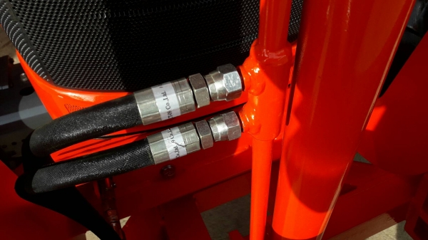 KUBOTA L 4708 SP (4WD) 2 เพลา สภาพใหม่สวยๆ ชั่วโมงใช้ งานน้อย สีเดิมทั้งคัน พร้อมชุดใบมีดดันหน้า KUBOTA L 4708 SP (4WD) 2 เพลา สภาพใหม่สวยๆ ชั่วโมงใช้ งานน้อย สีเดิมทั้งคัน พร้อมชุดใบมีดดันหน้า