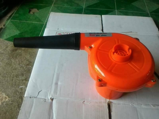 ขาย550บส่งฟรี083-2000058 เครื่องเป่าลมทำความสะอาดยี่ห้อ DeBeLL ขนาดกำลัง 500W.ใช้ไฟบ้าน 220V. (ของให ขาย550บส่งฟรี083-2000058 เครื่องเป่าลมทำความสะอาดยี่ห้อ DeBeLL ขนาดกำลัง 500W.ใช้ไฟบ้าน 220V. (ของให