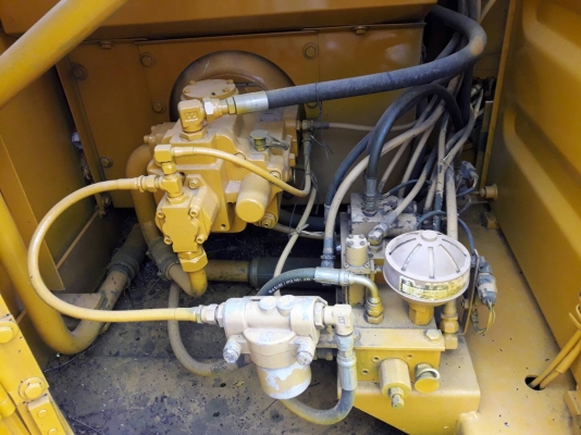 ขายด่วนรถ แบคโฮCATE70B รถสวยลอนใหม่ เครื่องดี โช๊คเต็ม