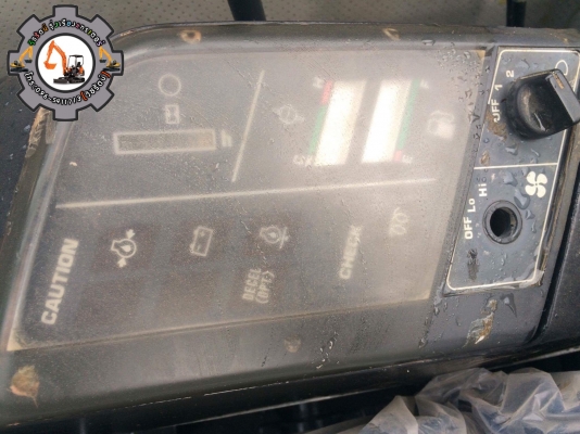 ขายรถขุด แบคโฮ KOMATSU PC 30-7 รถเก่านอกญี่ปุ่นแท้ มีเอกสารใบอินวอยและใบซื้อขาย พร้อมทำสี เช็คระบบ พร้อมติดแอร์ +ฟิล์ม พร้อมลงงาน ราคา 470,000 บาท   หารถขุด "แบคโฮ" ดีมีคุณภาพที่นี่ ร้าน วัชรัตน์ รุ่งเรืองแทรคเตอร์ สนใจติดต่อ:096-5411713 หรือ 09