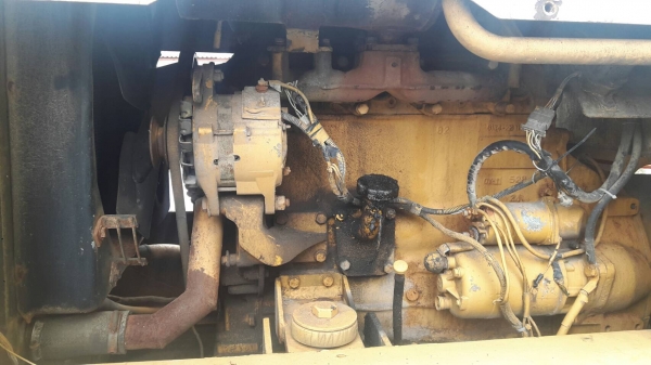 รถตัก KOMATSU 510.    สนใจติดต่อ  081 - 6079515