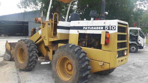 รถตัก KOMATSU 510.    สนใจติดต่อ  081 - 6079515