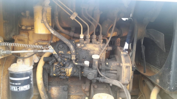 รถตัก KOMATSU 510.    สนใจติดต่อ  081 - 6079515