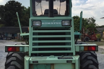 ขาย รถตักล้อยาง KOMATSU WA150-1 ซีเรียล 30,000++ เก่าญี่ปุ่น โทร.090-986-2521 อ๊อบ