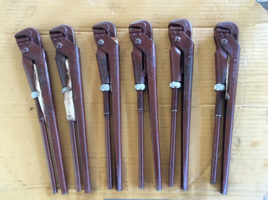 ขายคอม้าขาคู่รัสเซีย 12"