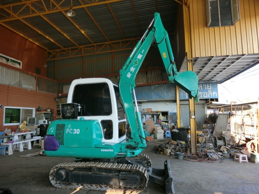 ขายรถขุด แบคโฮ KOMATSU PC 30-7 รถเก่านอกญี่ปุ่นแท้ มีเอกสารใบอินวอยและใบซื้อขาย พร้อมทำสี เช็คระบบ พร้อมติดแอร์ +ฟิล์ม พร้อมลงงาน ราคา 470,000 บาท   หารถขุด "แบคโฮ" ดีมีคุณภาพที่นี่ ร้าน วัชรัตน์ รุ่งเรืองแทรคเตอร์ สนใจติดต่อ:096-5411713 หรือ 09