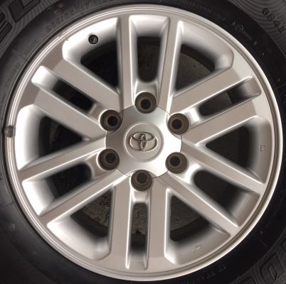 แม็ก Toyota Fortuner ขอบ17 พร้อมยาง Bridgestone 265-65-17 แม็ก Toyota Fortuner ขอบ17 พร้อมยาง Bridgestone 265-65-17