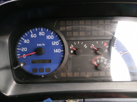 ขายหกล้อเม้กาเครื่อง175ปี49ยาว6.50เมตรรถสวยพร้อมใช้คับ