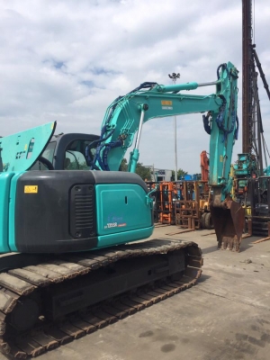 ขายรถขุด KOBELCO SK135SR ขายรถขุด KOBELCO SK135SR