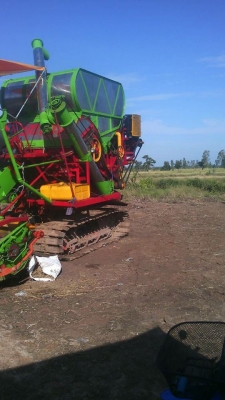 ขายรถเกี่ยวข้าว อุ้ม2.5ตัน เครื่อง185เทอร์โบ ช่วงล่าง10HT ปั้ม22ไดกิ้น สภาพพร้อมใช้งาน ราคา420,000 สนใจโทร 090-8588220คุณนะ 093-3258446คุณบิว หรือเข้าดูสินค้าอื่นๆได้ที่ www.narong2truck.com หรือ www.truck.in.th/498 หรือเพจFacebook ณรงค์ ซื้อขายรถมือสอง ( ขายรถเกี่ยวข้าว อุ้ม2.5ตัน เครื่อง185เทอร์โบ ช่วงล่าง10HT ปั้ม22ไดกิ้น สภาพพร้อมใช้งาน ราคา420,000 สนใจโทร 090-8588220คุณนะ 093-3258446คุณบิว หรือเข้าดูสินค้าอื่นๆได้ที่ www.narong2truck.com หรือ www.truck.in.th/498 หรือเพจFacebook ณรงค์ ซื้อขายรถมือสอง (