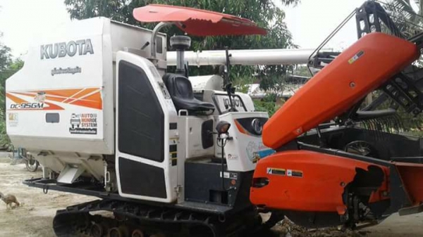 ขายรถเกี่ยวข้าว KUBOTA CD95GM พลัส ปี57 ใช้งานน้อย 1พันชั่วโมง เอกสารเล่มทะเบียนพร้อมโอน ราคา680,000 สนใจโทร 090-8588220คุณนะ 093-3258446คุณบิว หรือเข้าดูสินค้าอื่นๆได้ที่ www.narong2truck.com หรือ www.truck.in.th/498 หรือเพจFacebook ณรงค์ ซื้อขายรถมือสอง ขายรถเกี่ยวข้าว KUBOTA CD95GM พลัส ปี57 ใช้งานน้อย 1พันชั่วโมง เอกสารเล่มทะเบียนพร้อมโอน ราคา680,000 สนใจโทร 090-8588220คุณนะ 093-3258446คุณบิว หรือเข้าดูสินค้าอื่นๆได้ที่ www.narong2truck.com หรือ www.truck.in.th/498 หรือเพจFacebook ณรงค์ ซื้อขายรถมือสอง