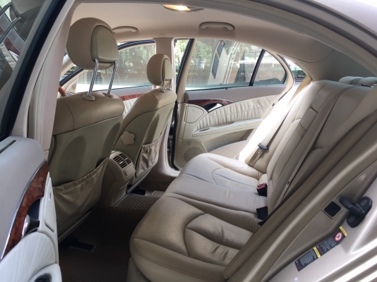 2005 benz e200 w211 KOMPRESSOR ELEGANCE รถสวยสภาพพร้อมใช้งาน