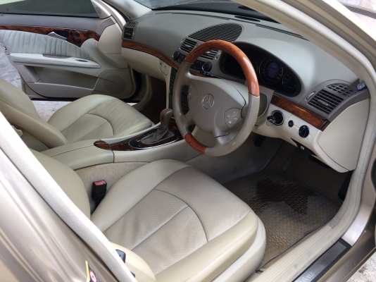 2005 benz e200 w211 KOMPRESSOR ELEGANCE รถสวยสภาพพร้อมใช้งาน