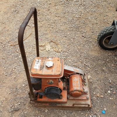 เครื่องตบดินเก่าญี่ปุ่น MIKASA MVC-70GA 5 PS