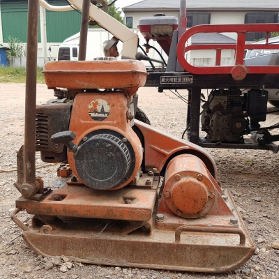 เครื่องตบดินเก่าญี่ปุ่น MIKASA MVC-70GA 5 PS