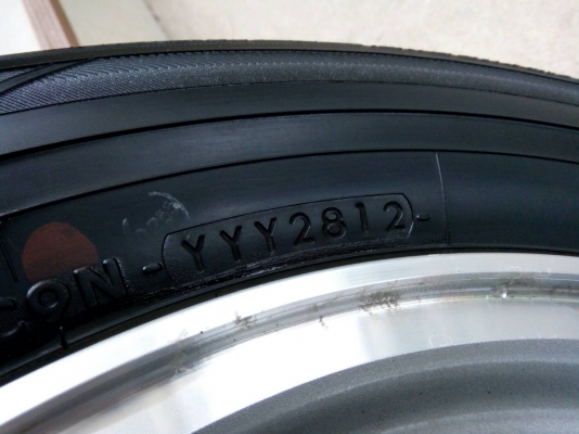 ล้อแม็ก ซีวิค ขอบ15 5รู พร้อมยาง โยโกฮาม่า 195/65R15 ปี12