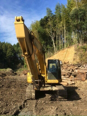 ขาย รถขุด KOMUTSU PC200 จำหน่าย รถ เครื่องจักร นำเข้า100\% อปกรณ์ทุกชนิด ราคาถูก eurotec. 0818176901