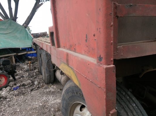 ขายกะบะท้ายสิล้อลาด ขึ้นแบคโค200ใด้สบาย โทร 0625979558