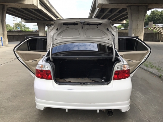 2005 toyota vios 1.5e สีขาว รภขับดี พร้อมใช้งาน ไม่เคยติดแก็ซ