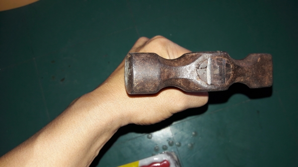 ขายค้อนเคาะงานนอกสวยด้ามไม้หายากสวยงาม ขายค้อนเคาะงานนอกสวยด้ามไม้หายากสวยงาม