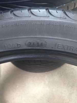 ขายยาง 205 45 r17 ปี14 T.061-9030026