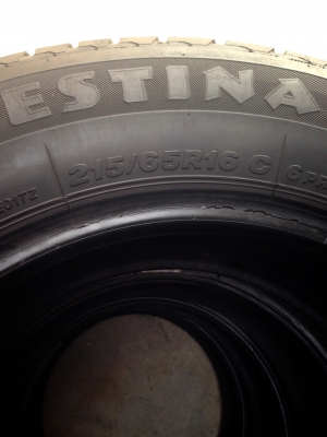 ขายยางFirestone 215 65 r16 ปี14 T.061-9030026