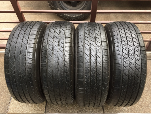 ยาง Michelin 265 65 17 ปลายปี14 ดอกเต็ม ไม่มีปะ ราคาไม่แพง ยาง Michelin 265 65 17 ปลายปี14 ดอกเต็ม ไม่มีปะ ราคาไม่แพง