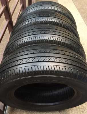 ยาง Dunlop 215 65 16 ปลายปี15 ดอกเต็ม ไม่มีปะ ราคาไม่แพง
