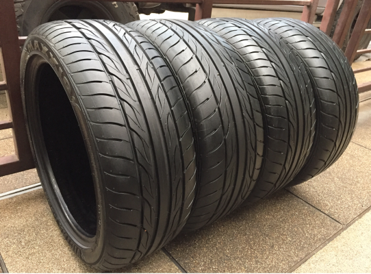 ยาง Maxxis 225 45 18 ปลายปี16 ดอกเต็ม ไม่มีปะ ราคาไม่แพง