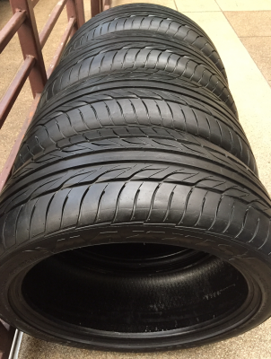 ยาง Maxxis 225 45 18 ปลายปี16 ดอกเต็ม ไม่มีปะ ราคาไม่แพง