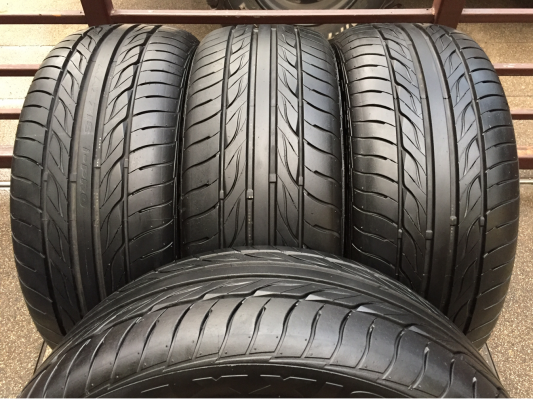 ยาง Maxxis 225 45 18 ปลายปี16 ดอกเต็ม ไม่มีปะ ราคาไม่แพง