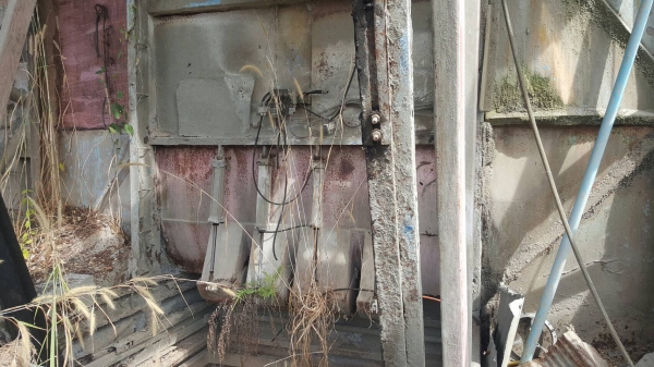 ขาย แพนท์แห้ง ครึ่งคิว มีเครนโกยหิน-ทราย ราคาต่อรองได้ ขาย แพนท์แห้ง ครึ่งคิว มีเครนโกยหิน-ทราย ราคาต่อรองได้