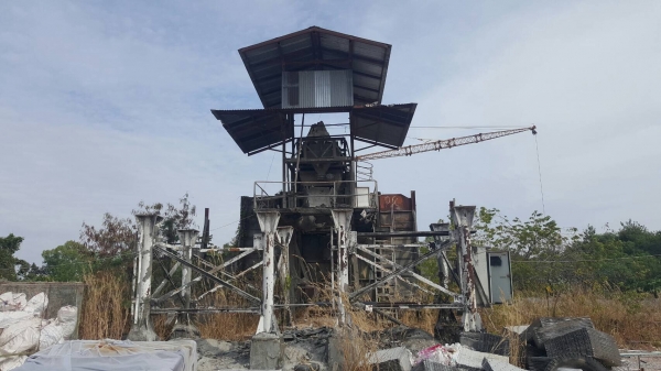 ขาย แพนท์แห้ง ครึ่งคิว มีเครนโกยหิน-ทราย ราคาต่อรองได้ ขาย แพนท์แห้ง ครึ่งคิว มีเครนโกยหิน-ทราย ราคาต่อรองได้