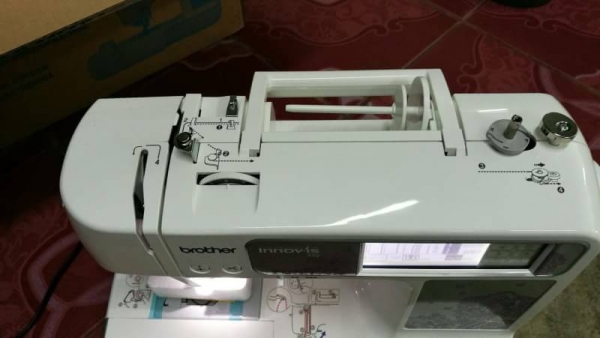 ขาย18000บ.ส่งฟรี083-2000058 LINE ID: line832923 (ราคาขายทั่วไปเกือบ40000) จักรเย็บและปักลายยี่ห้อBro