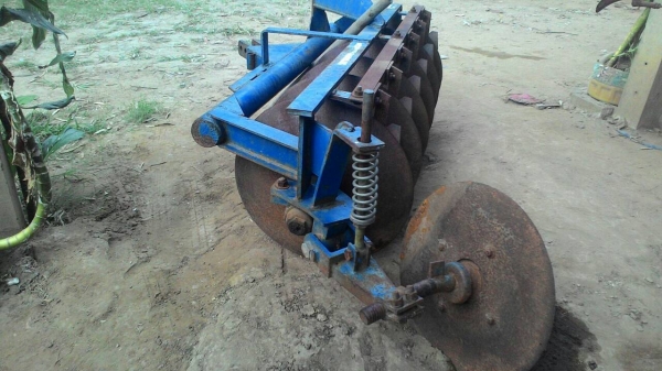 ผานพรวน6ใบ22นิ้วสภาพสวยพร้อมใช้คับ