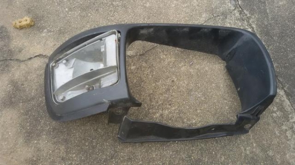 กรอบไฟหน้าซ้าย nv