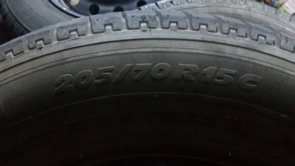 มิชลิน205/70/15ปลายปี4313 ไม่มีป่ะดอกเพียบใช้ยาวๆ คู่1600บ. โทร0995357594-0879050181 #ดูของพระราม2