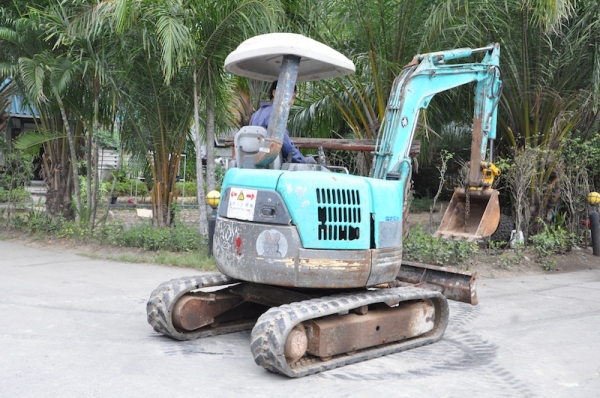 ขายแบคโฮ KOBELCO SK30(ปั้มนิ้ว)(คอนโทลน้ำมัน)(ลายหัวแย๊ก) ครบๆ สวยเดิมจากญี่ปุ่น ทำงานสมบูรณ์ทุกระบบ รับรองไม่ผิดหวัง 295,000 เท่านั้น!!