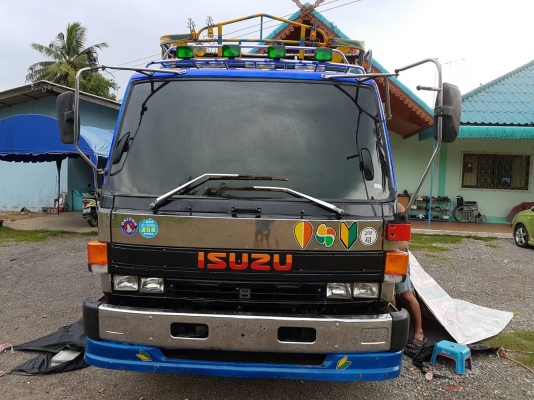 ขาย 6 ล้อ สภาพพร้อมใช้งาน