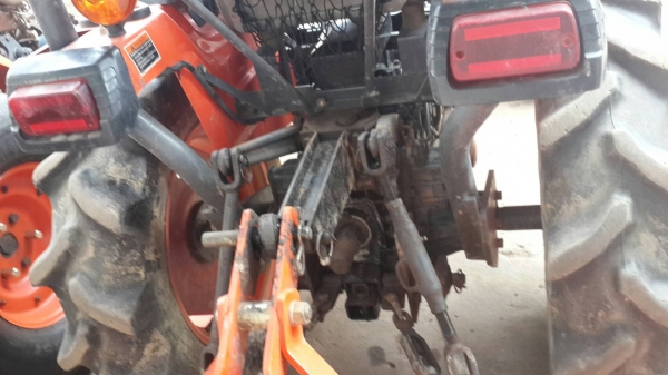 ขายรถไถคูโบต้ารุ่นB2420 พร้อมอุปกรณ์