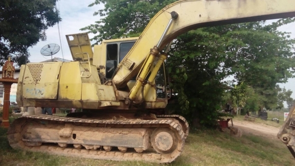 PC120 -5เครื่องดี.ปั้มเดิม ไฟฟ้าเต็ม โซ่หนาบุ๊ตดีลอนเลอร์ครบมีแอร์เอกสารซื้อขาย.ไม่ไกลไปส่งได้ พร้อมใช้งานเลยครับ ราคา530000ต่อรอง รถยุสุรินทร์.โทรหรือทัก..0875511464-0837335338-0636359242 นิธิศ ครับ