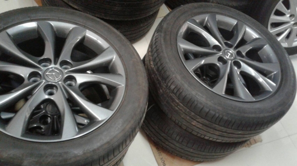 ขายแม็ก All New Mazda3 2.0 พร้อมยาง มิชเชอร์ลิน 225 50 R17  )