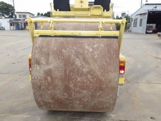 รถบดสามล้อเหล็ก SAKAI R2H FROM JAPAN สนใจติดต่อ 063-9316985 ID LINE : 0639316985 ครับ