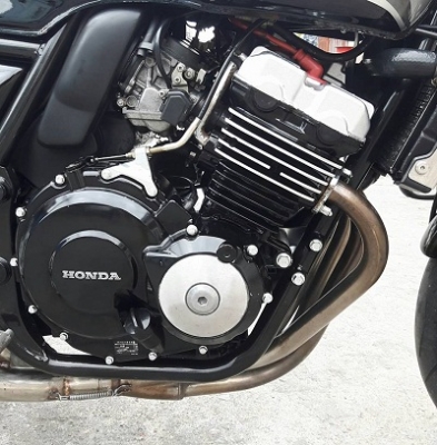 ขาย cb 400 ปี 1995ทะเบียนแท้ โอนขนส่ง  แต่งคาเฟ่